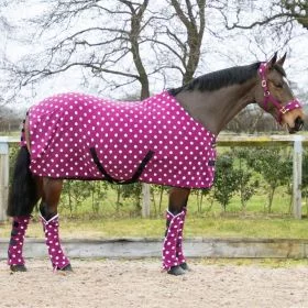 Supreme Products Dotty Fleece Rug - Pretty Pink - Supreme Products